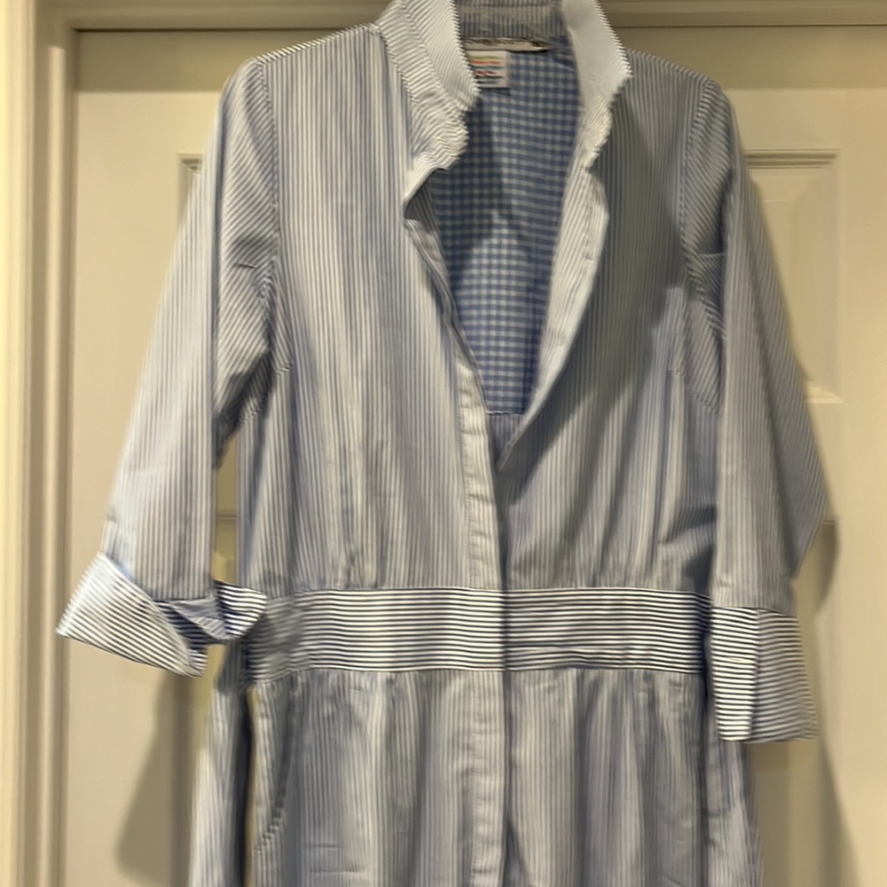 Gretchen Scott dress.  Lightly worn. Perfect conditionBlue and white.